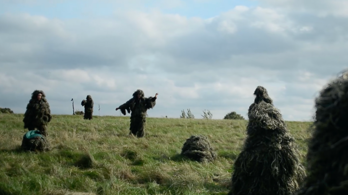 Life in the universe -a gathering for animals, people minerals / DK
